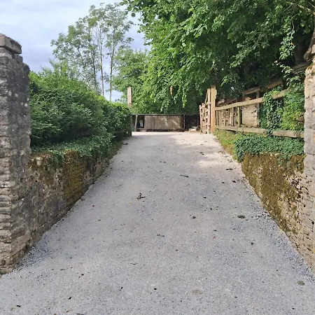 Le Vieux Presbytere - Goutez A La Tranquillite *